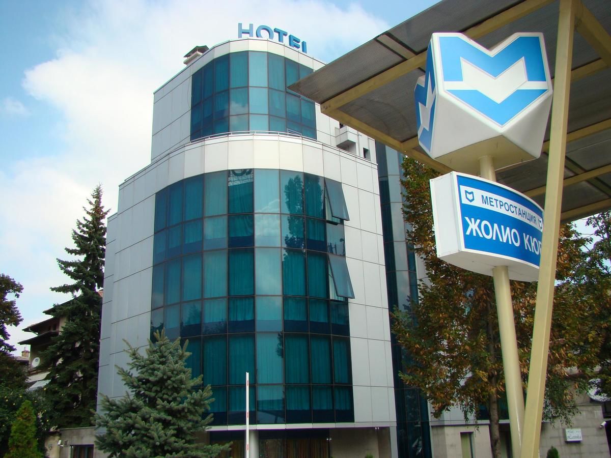 Отель Hotel Latinka София-4